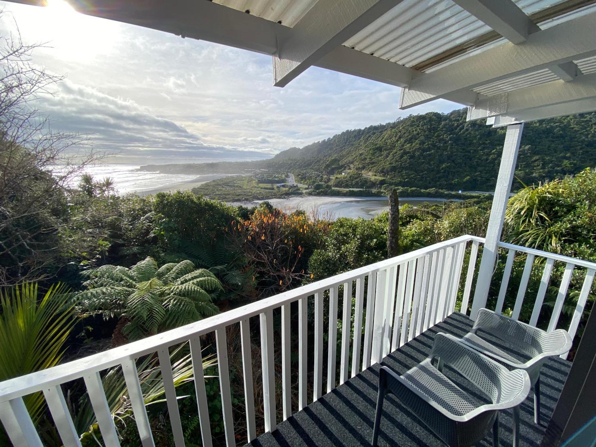 Paparoa Park Motel ปูนาไกกิ ภายนอก รูปภาพ