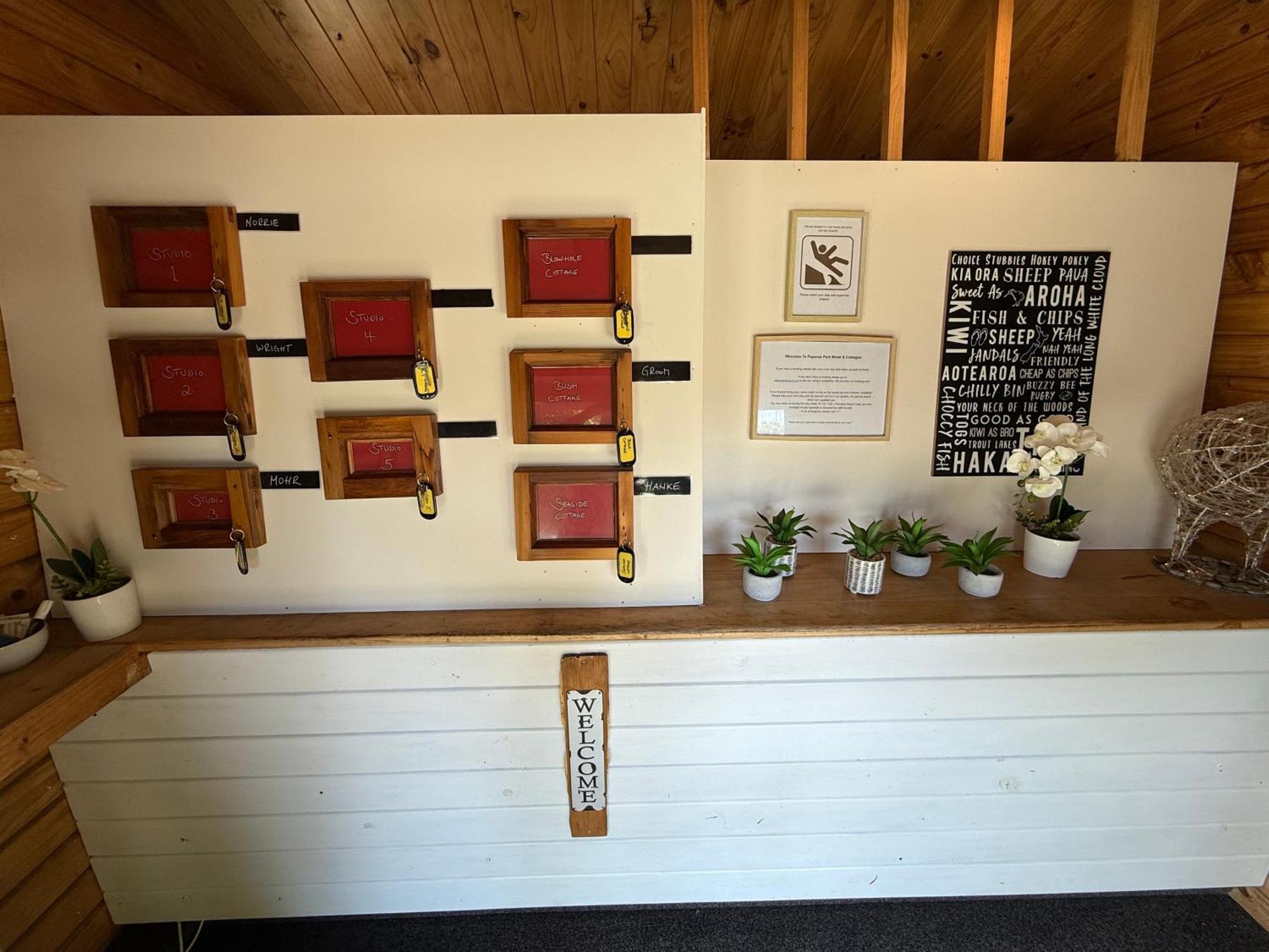 Paparoa Park Motel ปูนาไกกิ ภายนอก รูปภาพ