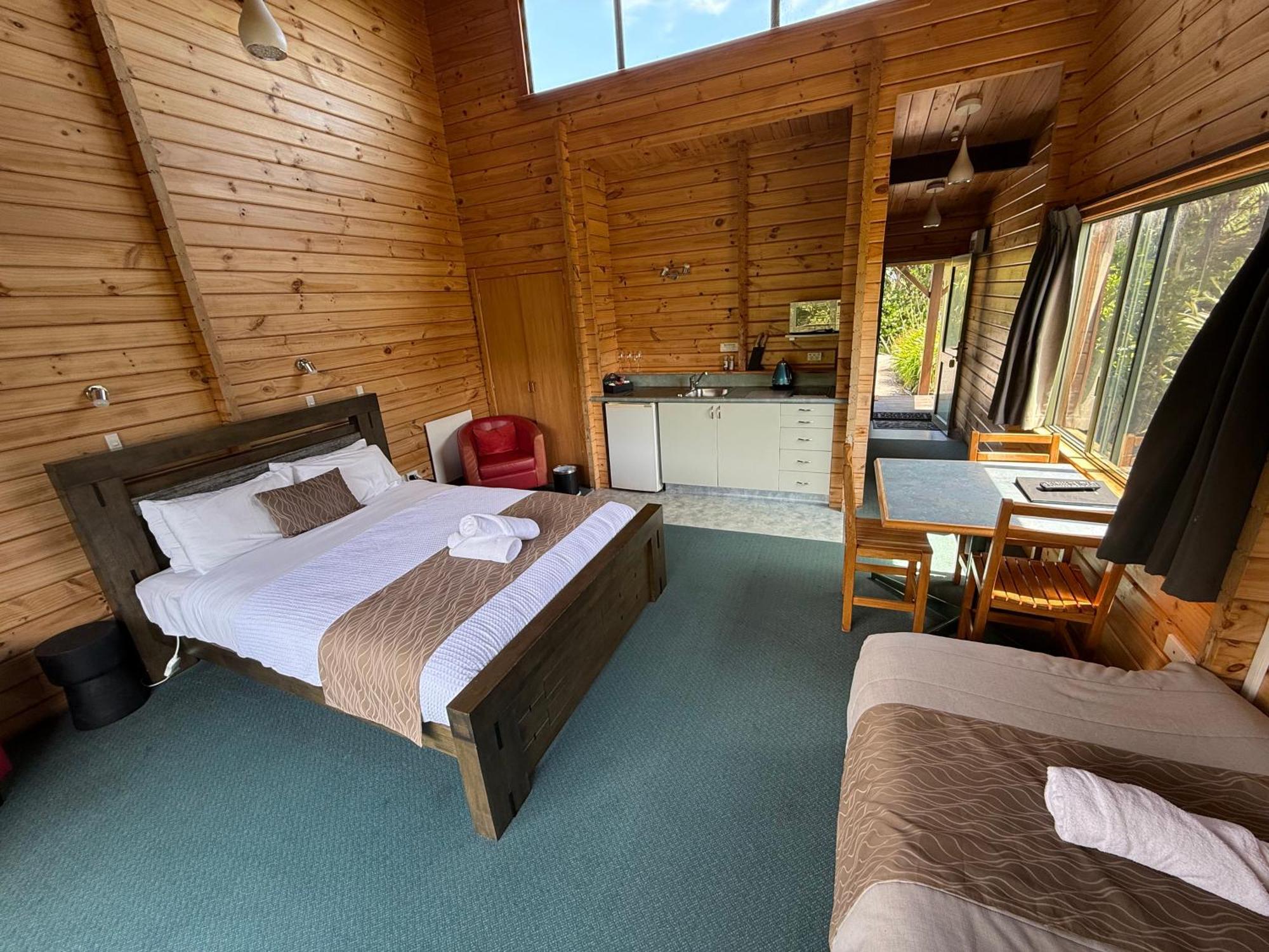 Paparoa Park Motel ปูนาไกกิ ภายนอก รูปภาพ
